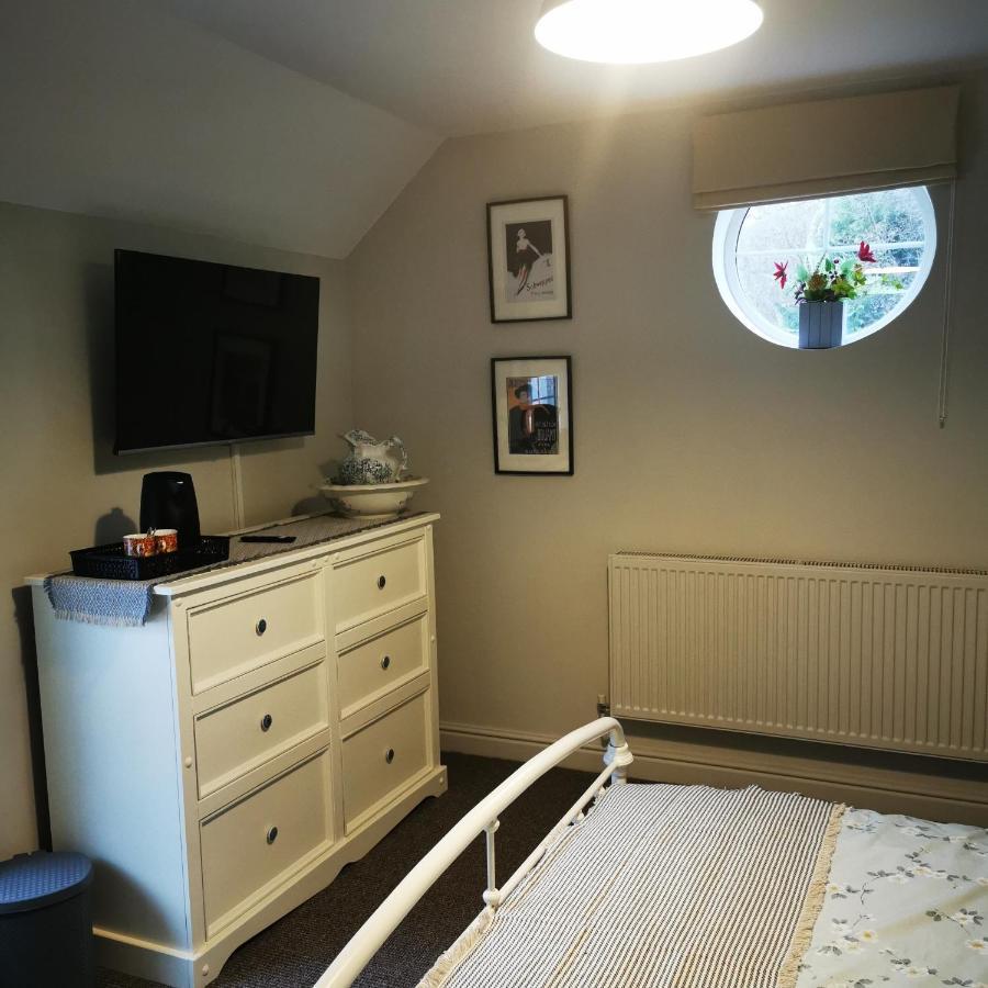 Rooms By The River At Glan Aber Cynwyd Extérieur photo