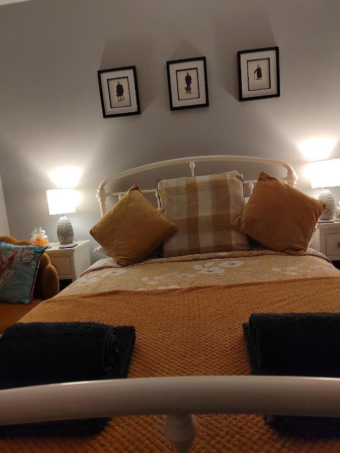 Rooms By The River At Glan Aber Cynwyd Extérieur photo